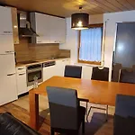 Volli Monteurzimmer Ganzes Haus 2 Schwaebisch Hall Bis 9 Personen Апартаменты *