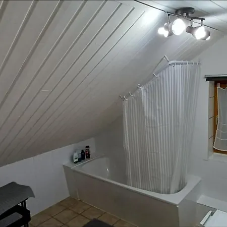 Volli Monteurzimmer Ganzes Haus 2 Schwaebisch Hall Bis 9 Personen Апартаменты *